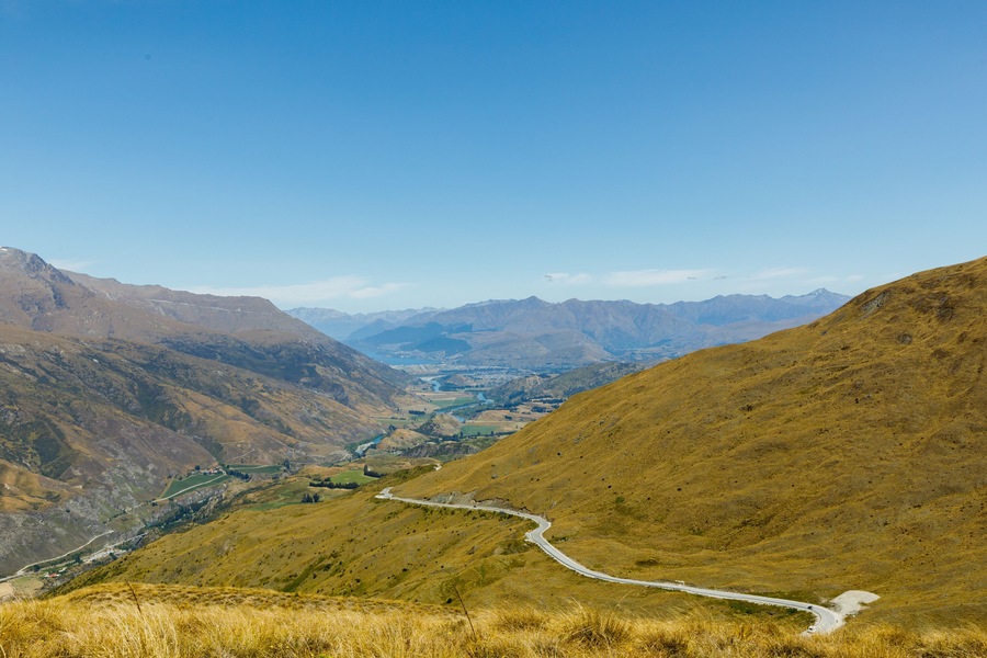 The view of Queenstown from the Pisa Conservation Area track
