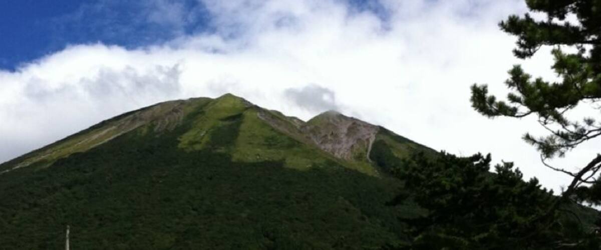 In September beautiful view of Daisen. You can take a lift up to 800m high.