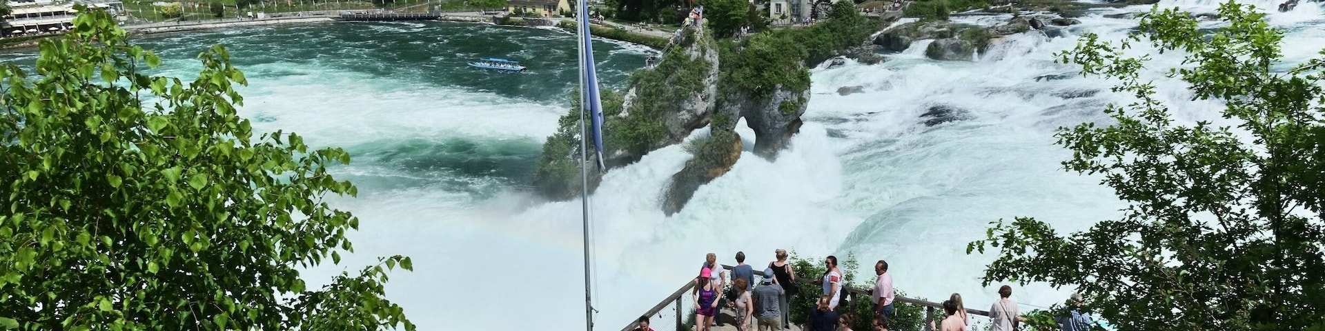 SCHLOSS LAUFEN ON THE RHINE FALLS
A combined experience of natural spectacle, cultural heritage and fine cuisine await you at Schloss Laufen.It has reigned proudly over the Rhine Falls near Schaffhausen since more than 1000 years.