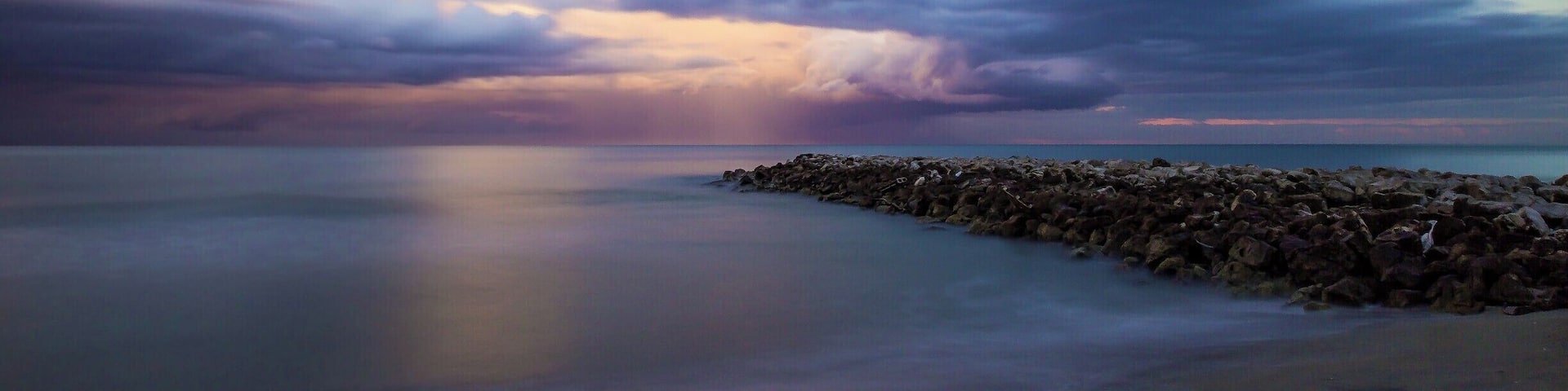 Great place to enjoy the beauty and colors of nature, in southern Italy (in Southern Italy - Salento).
#lifeatexpedia