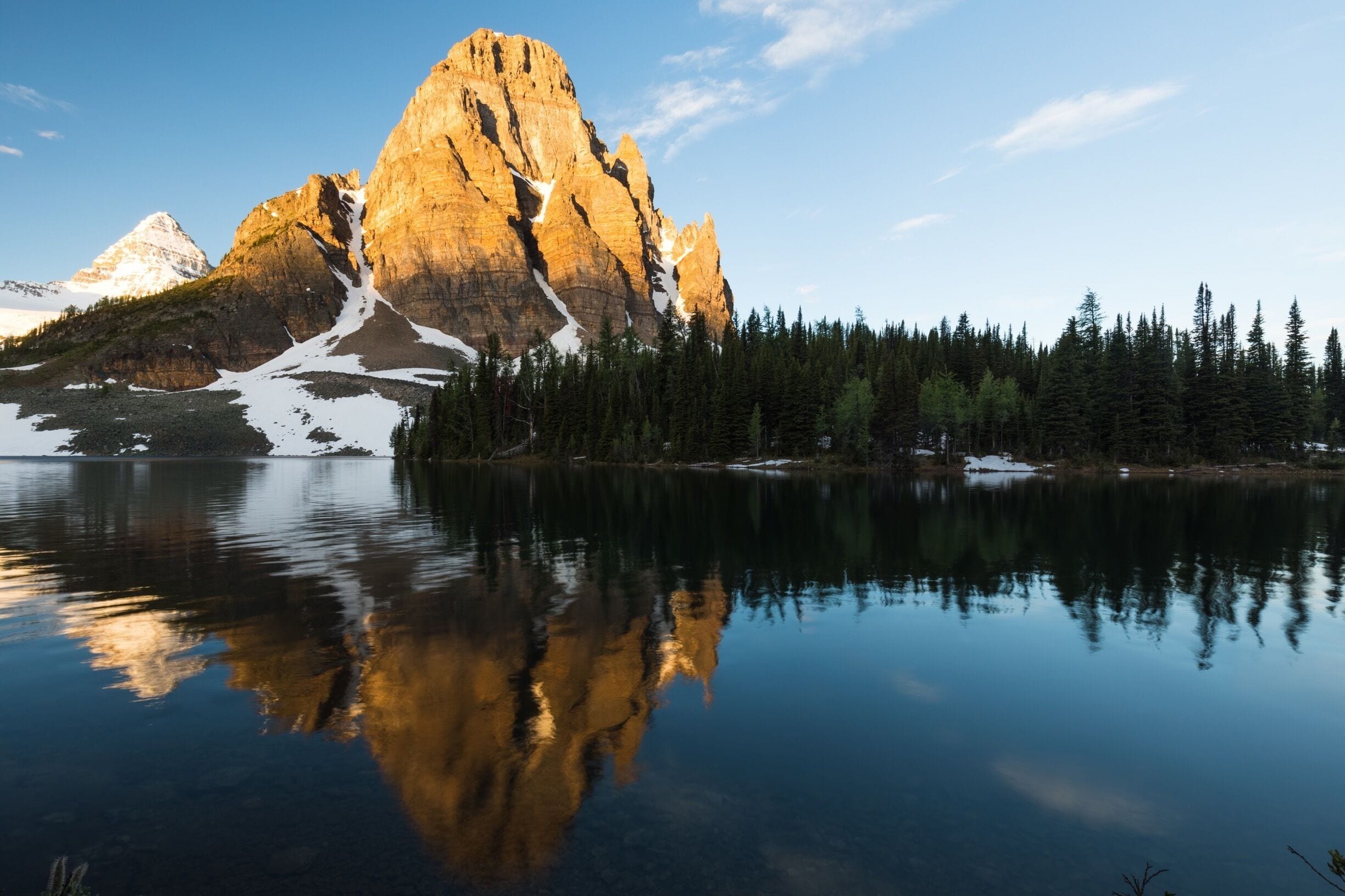 Early morning in sunburst lake 