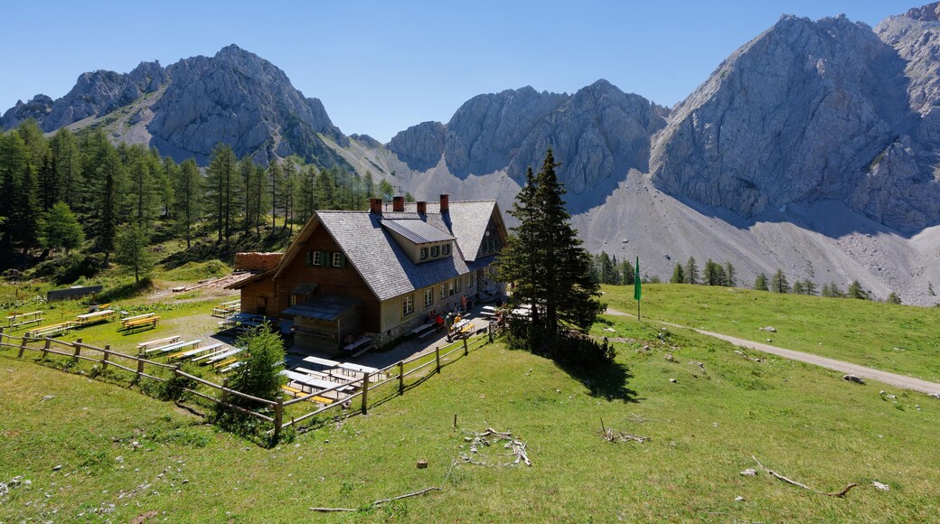 Klagenfurt Hut with the Hochstuhl Group, Matschacher Alm mountain pasture, Baerental or Bear Valley, Karawanks