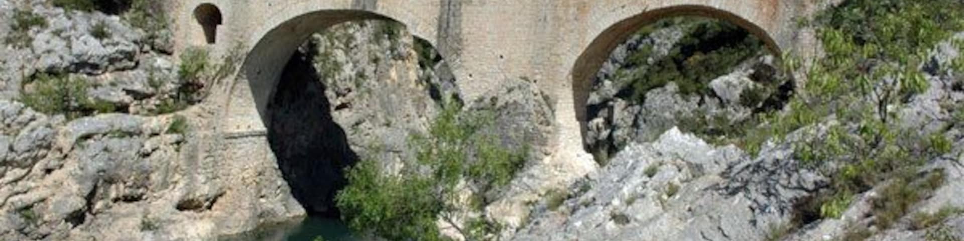 Pont del Diable. Sant Guilhem del Desert. Llenguadoc, França