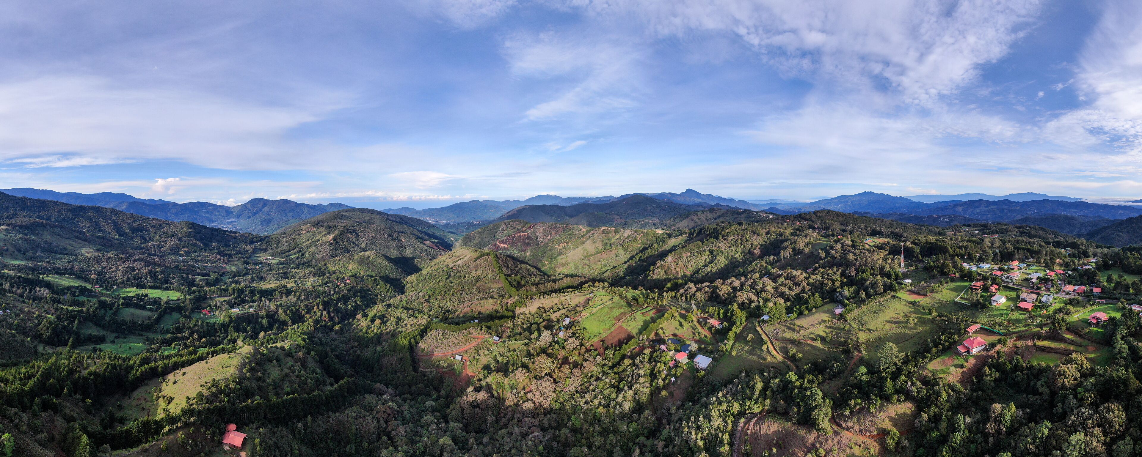 Sunrise over the mountains of Dota in Costa Rica