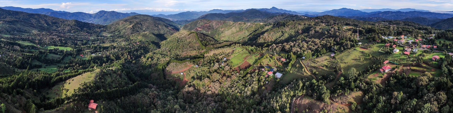 Sunrise over the mountains of Dota in Costa Rica