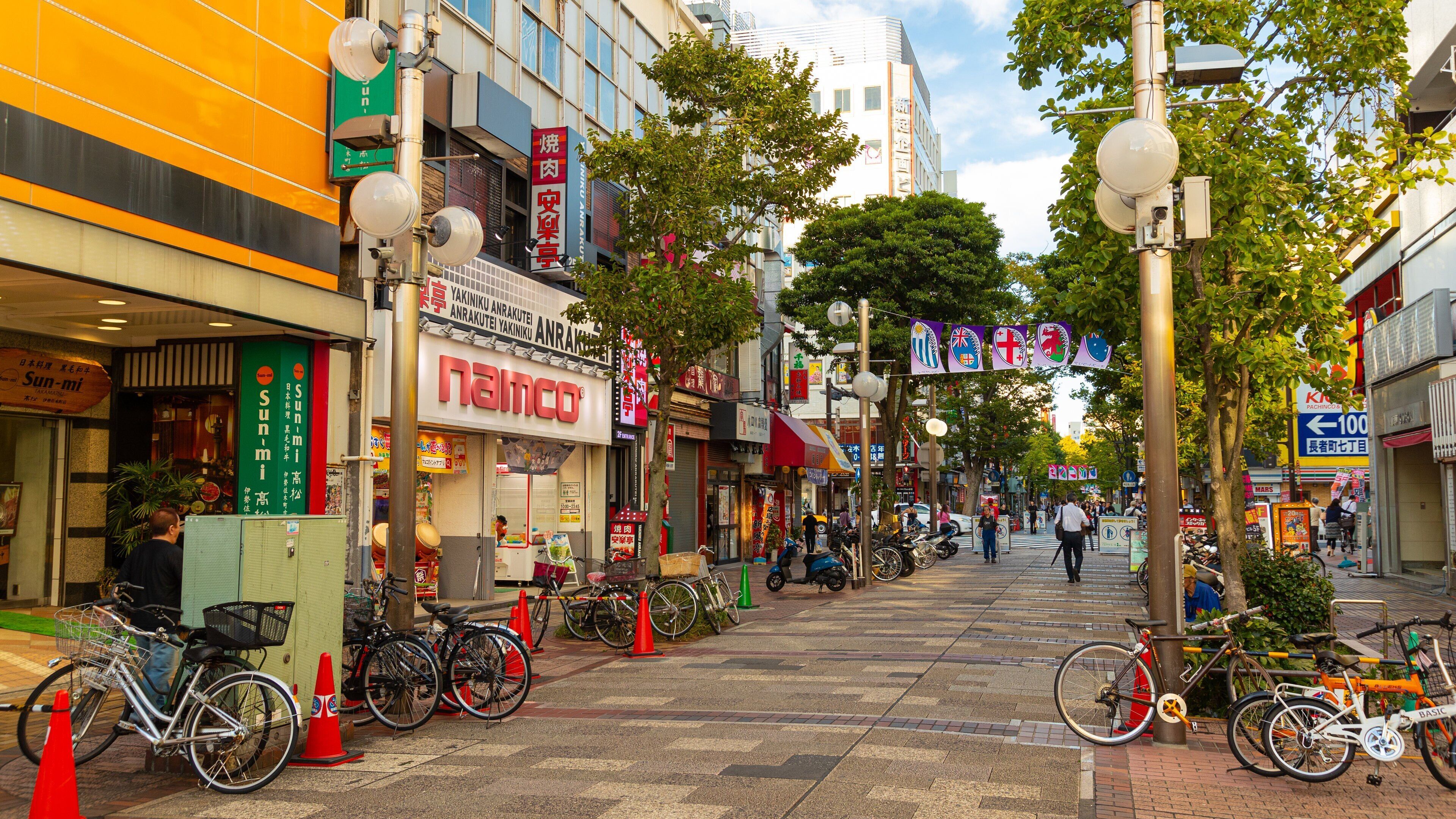 Yokohama which includes street scenes