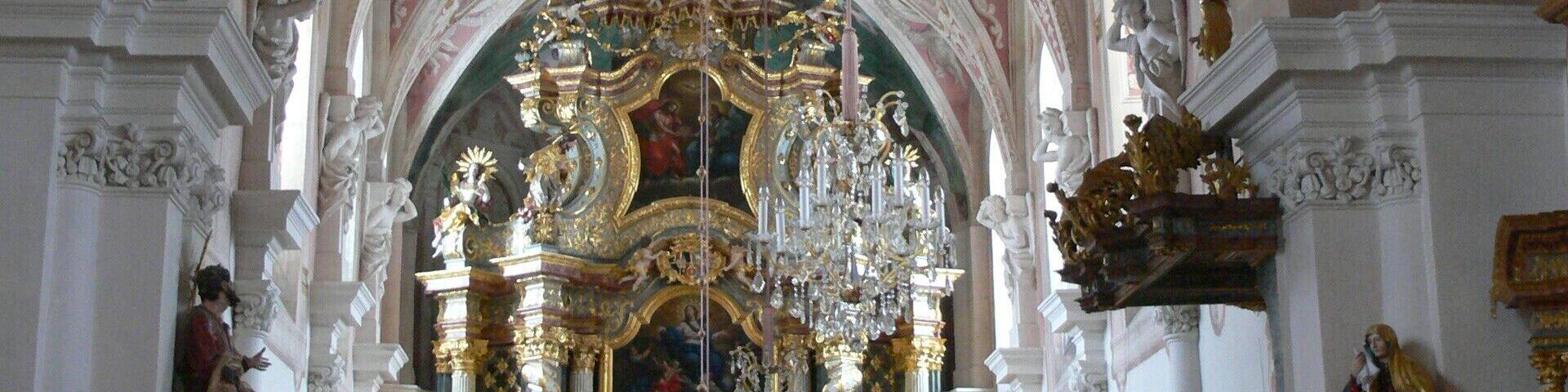 Pfarrkirche in Pfarrkirchen i.M. Innenraum This media shows the protected monument with the number 14072 in Austria. (commons, de, wikidata)