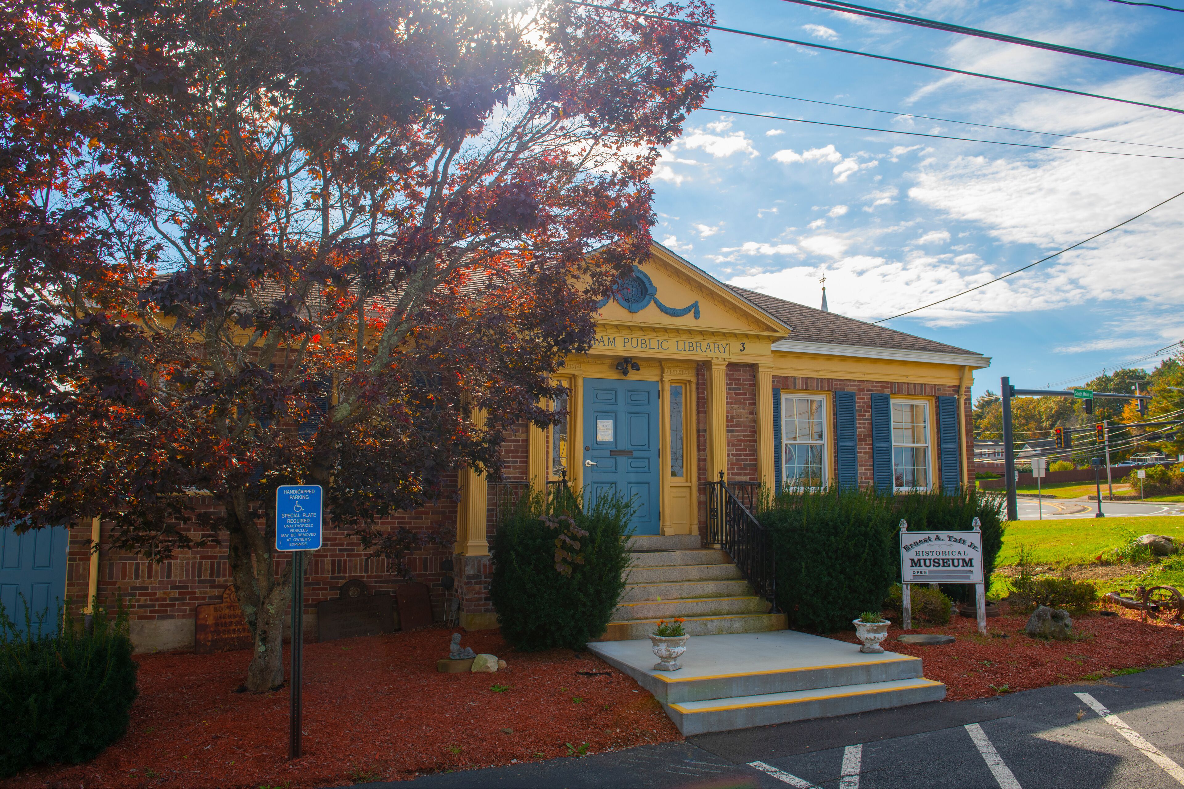 Ernest A. Taft Jr. Historical Museum in historic town center of Bellingham, Norfolk County, Massachusetts MA, USA. This build was Bellingham Public Library. 