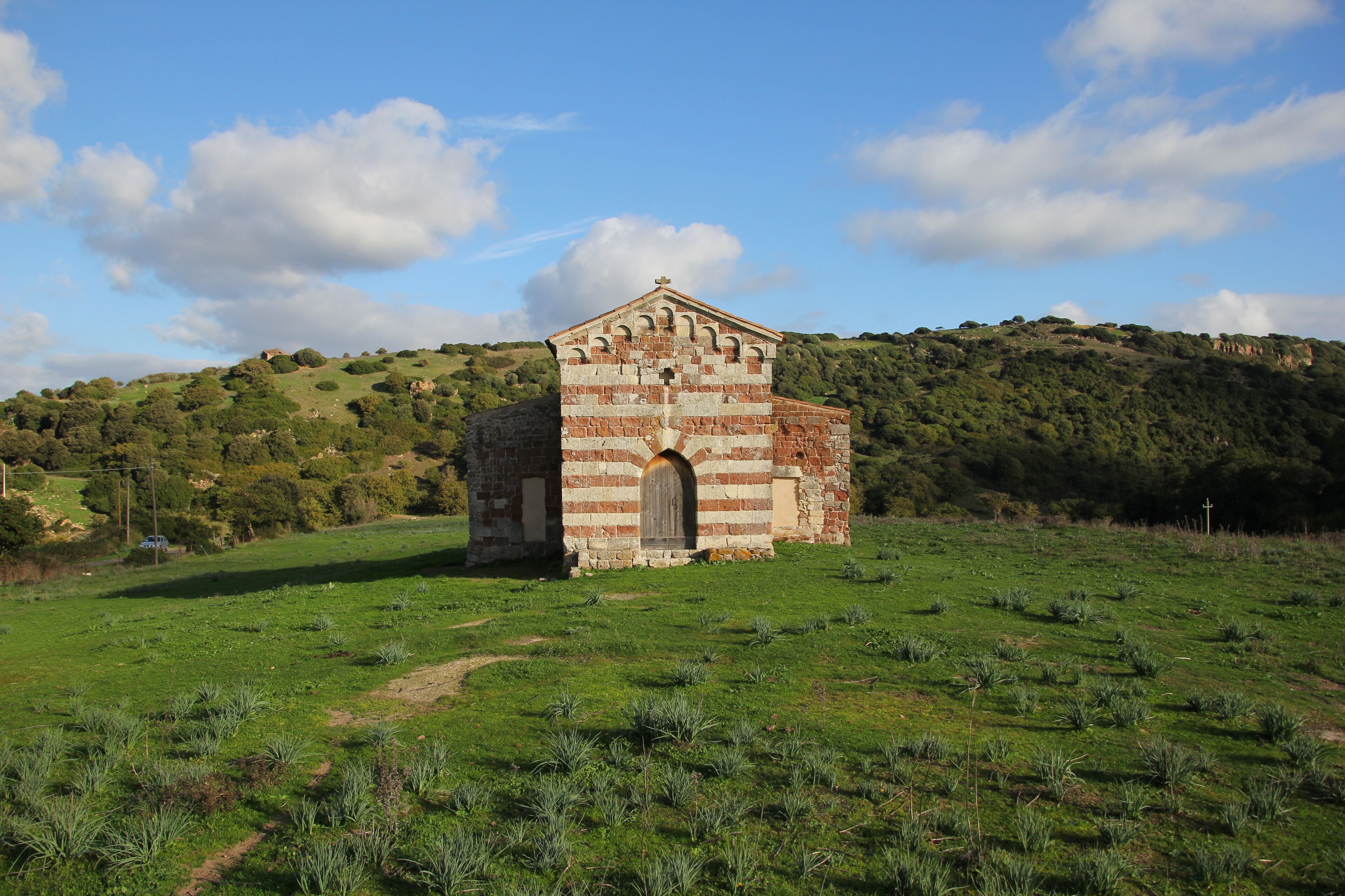 Chiaramonti - Chiesa di Santa Maria Maddalena, probabilmente parrocchiale dell'antico villaggio di Orrea Pithinna