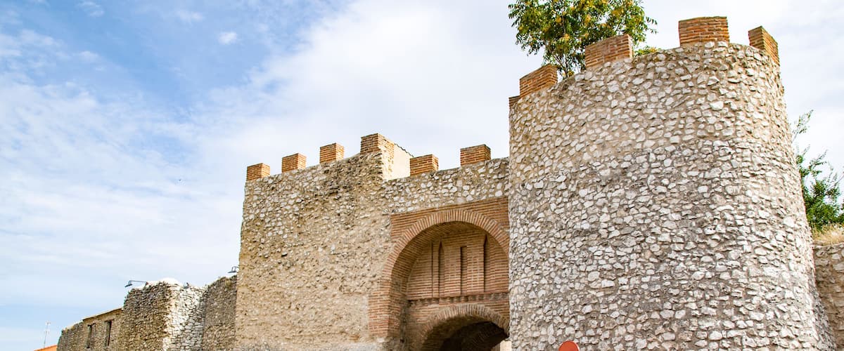 Arco de la Villa, Olmedo, Valladolid, Castilla y León, España.