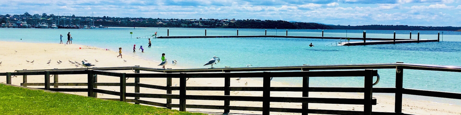 A beautiful blue sea !