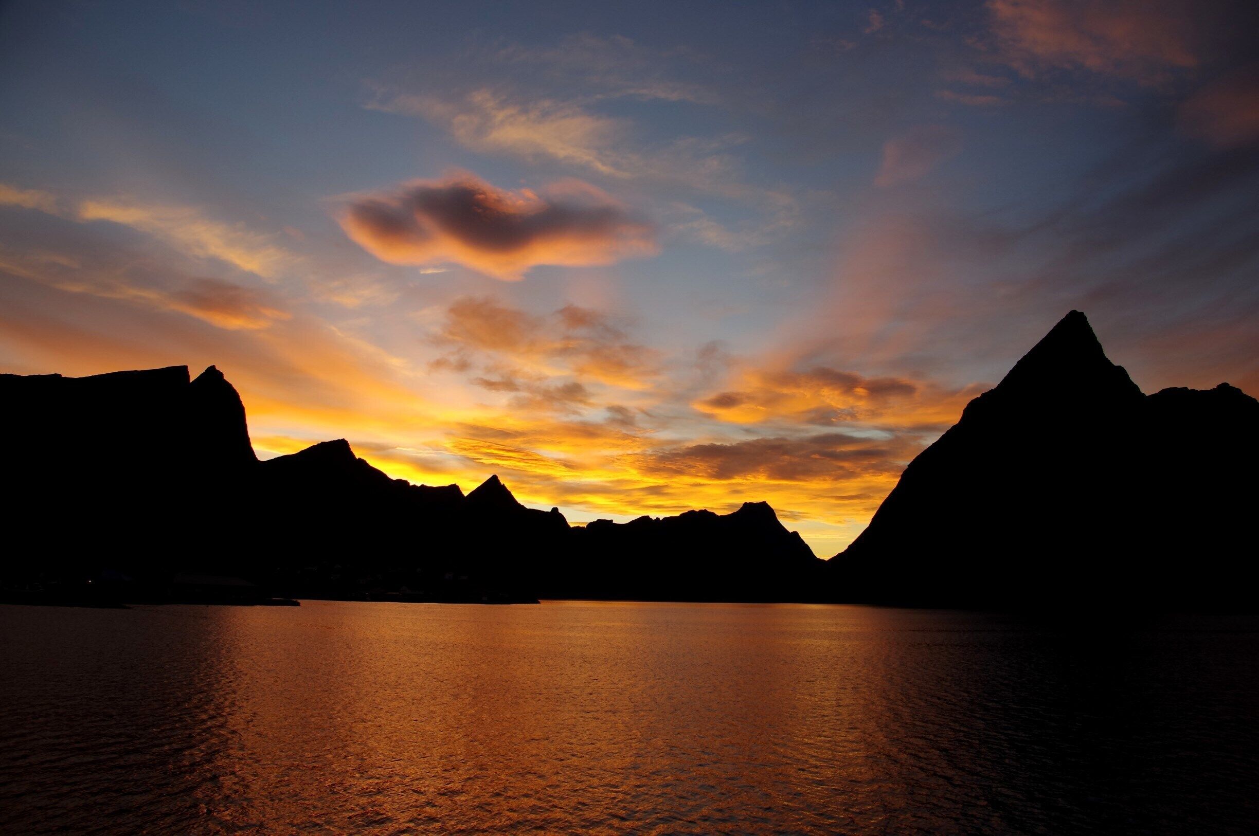 TOPPØY RORBUER , Lofoten Archipelago , Norway
Sunset view from hotel's balcony