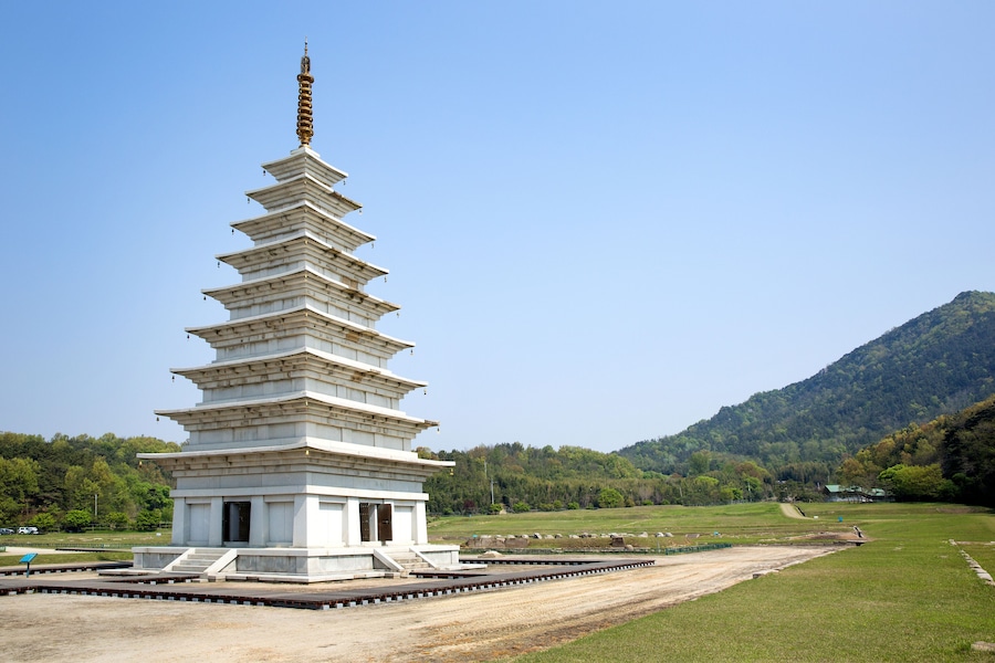 Stoneยฌโ pagodas ofยฌโ Mireuksaยฌโ Templeยฌโ Site,ยฌโ Iksan-si,ยฌโ Southยฌโ Korea.