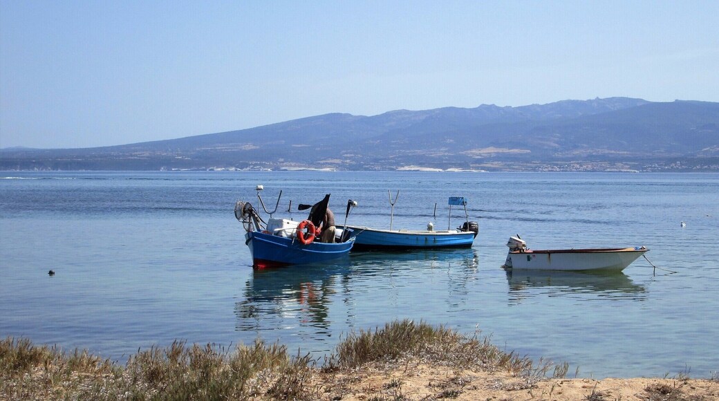 ..barche presso Su Pallosu - San Vero Milis (OR)