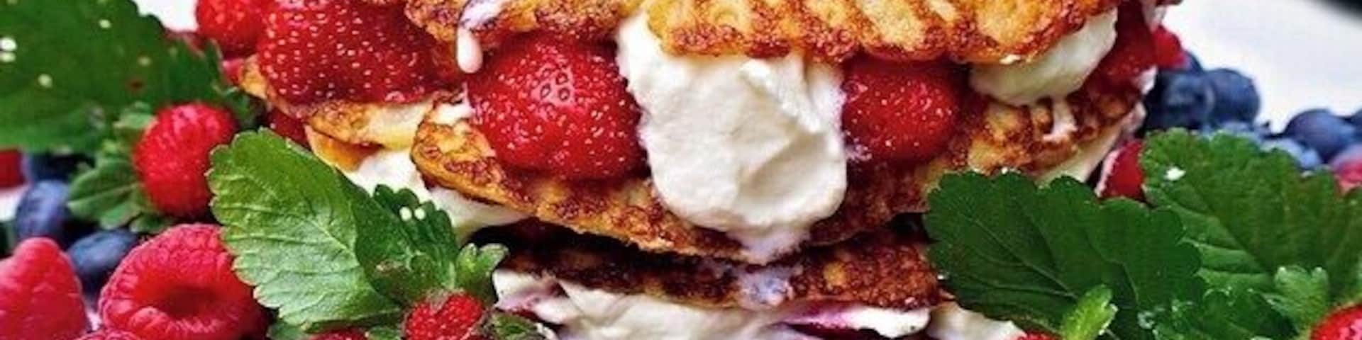 Crepe cake with garden berries @frommygardenintomykitchen.com #aviary #food #foodporn #cake #crĂȘpes #pancakes #lĂ€tty #palachinke #pfannkuchen #blueberrypancakes #rasberry #instafood #finnishfood #igersaustria #insta_grew #instadaily