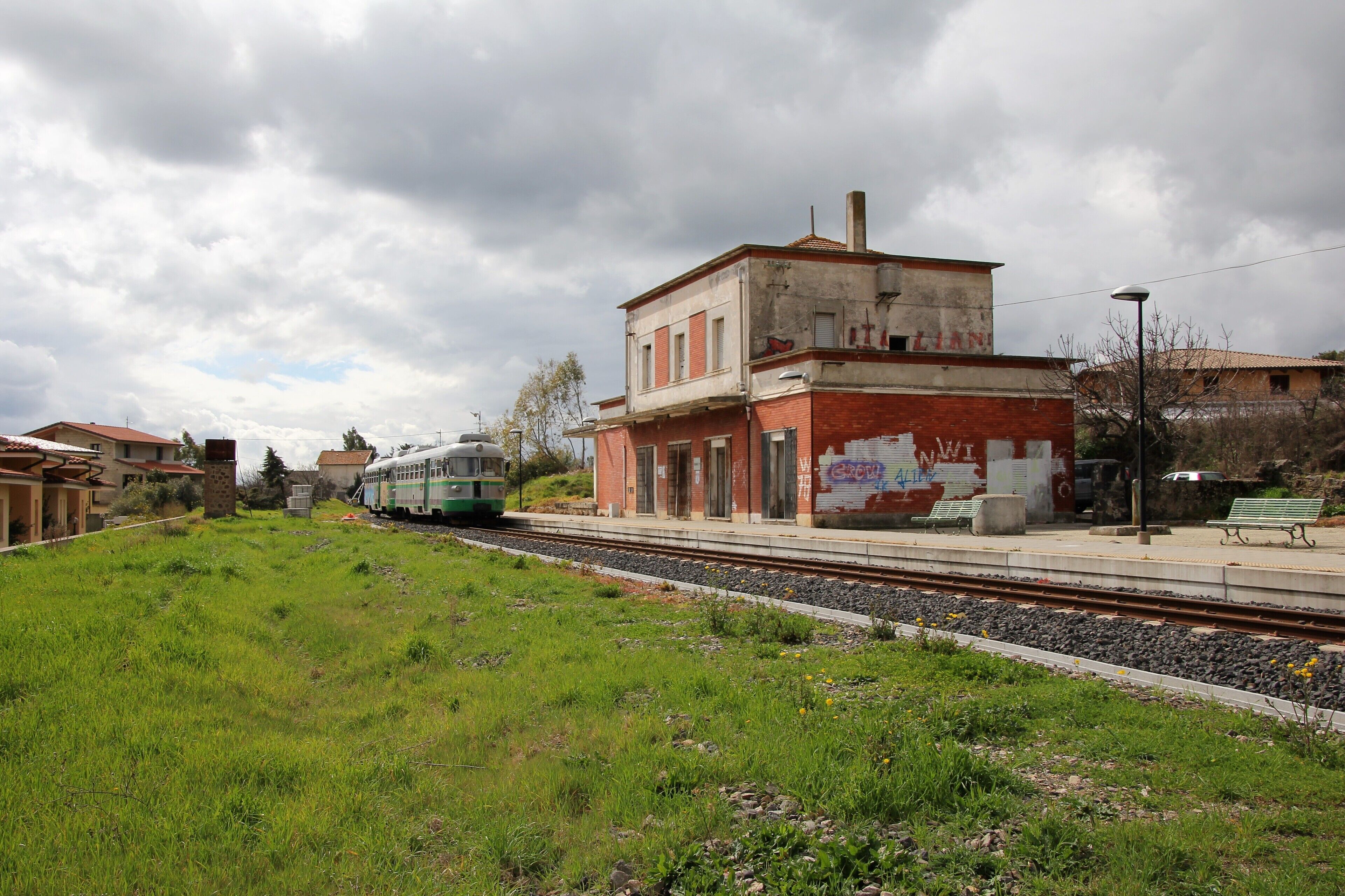 Silanus, stazione ferroviaria