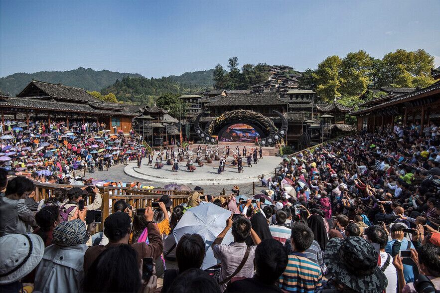 #Xijiang Qianhu Miao Village.
#西江千户苗寨
https://twitter.com/Beautifulgx