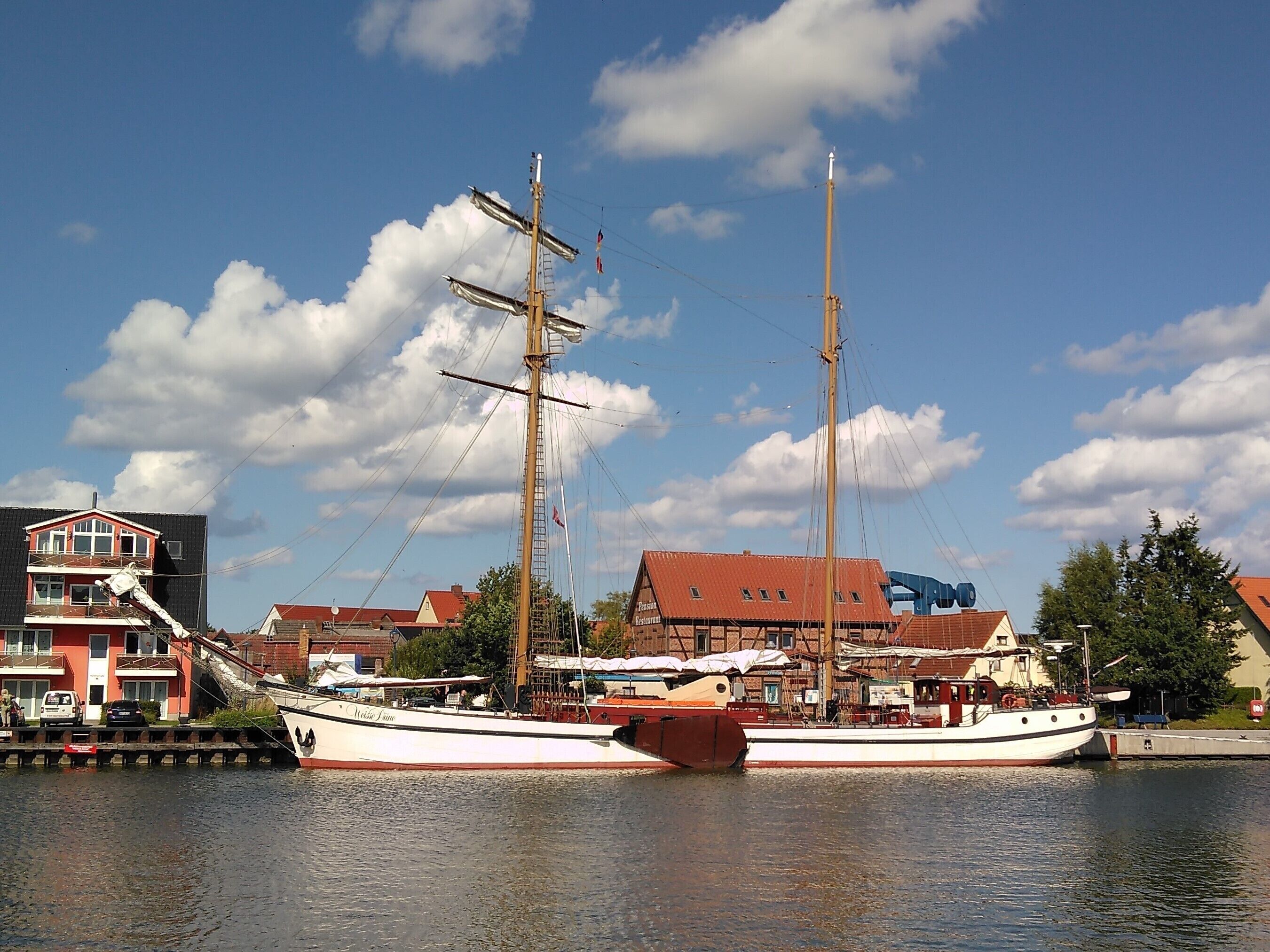 Weisse Düne im Hafen von Wolgast