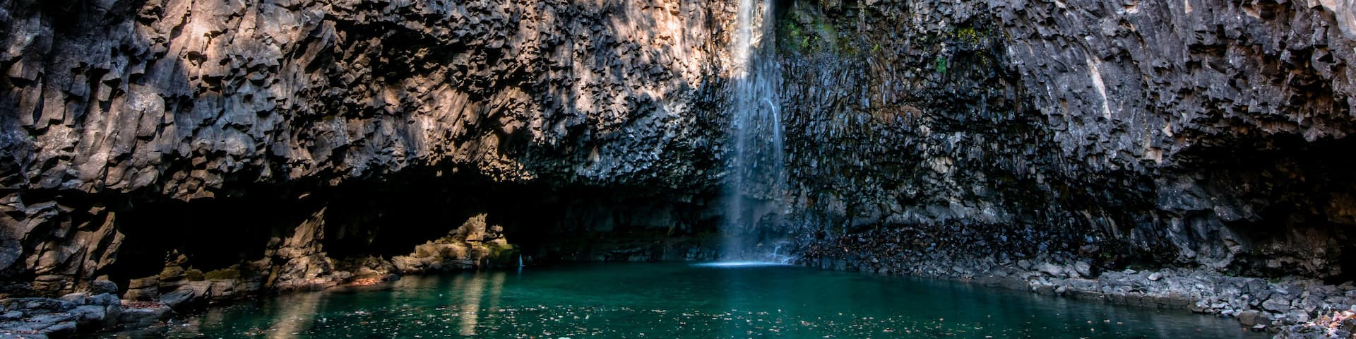 Beautiful in autumn, Jaein Falls.