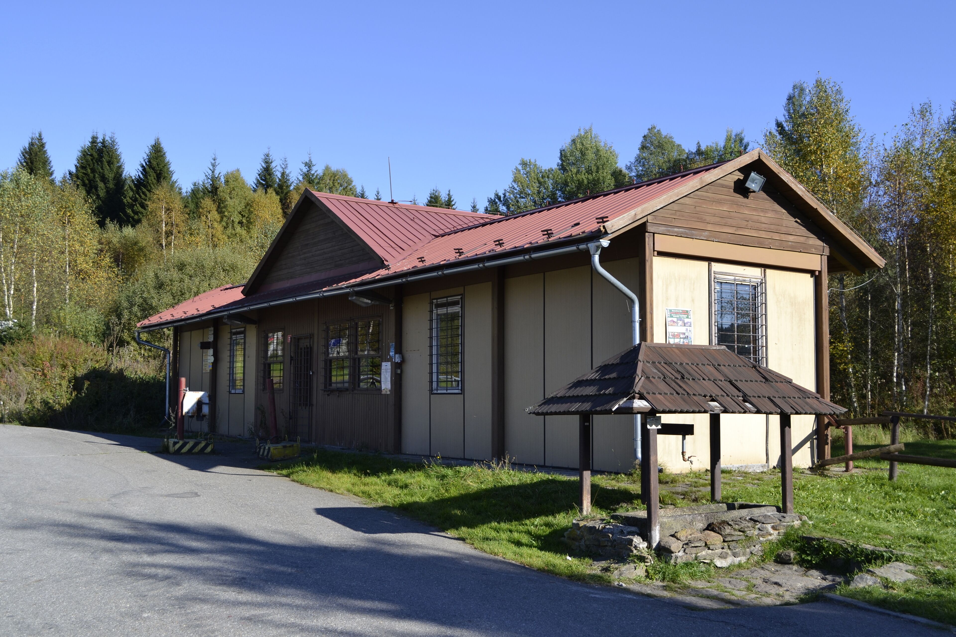Abandoned building in Nové Údolí.