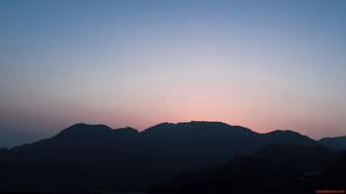 Horizons sounding the bugle...
#travel #roadjourneys #adventure #skyline #mountains #hills #landscapes #uttarakhand #india