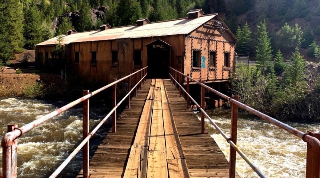Abandoned mining town