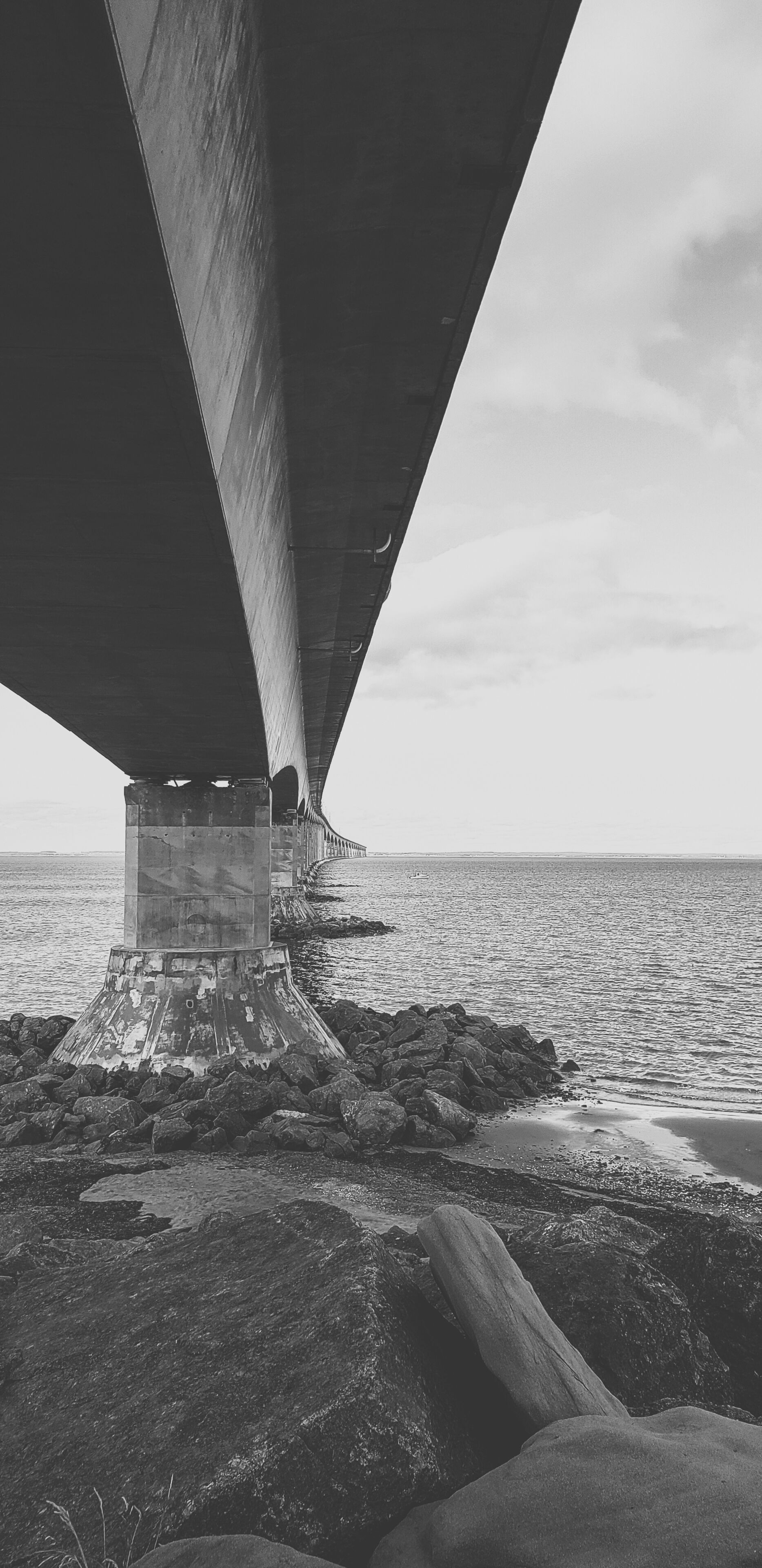 Confederation Bridge connects the mainland to Prince Edward Island. While it's free to drive across to the island, the return trip will cost you approx. $50 for a car and more if you are driving a larger vehicle. It's length totals 12.9 KM making it the world's largest bridge over ice covered water. Before heading over the bridge make sure to stop off at the little nature centre that is just to the right before going on for a nice rest stop.