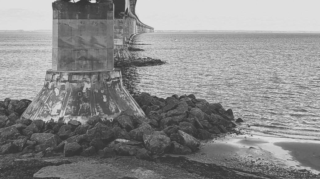 Confederation Bridge connects the mainland to Prince Edward Island. While it's free to drive across to the island, the return trip will cost you approx. $50 for a car and more if you are driving a larger vehicle. It's length totals 12.9 KM making it the world's largest bridge over ice covered water. Before heading over the bridge make sure to stop off at the little nature centre that is just to the right before going on for a nice rest stop.