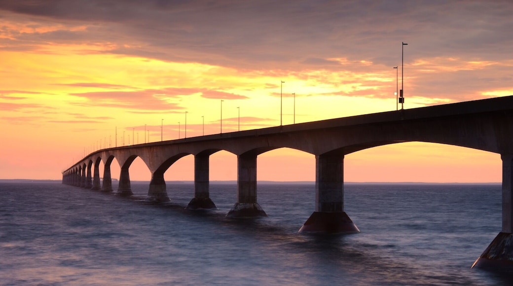 Very proud of this photo. Not that it’s spectacular, I was running late and had only a few moments to set up. I’m a perfect world I would have found a way to see the other side so the bridge would be further elongated.