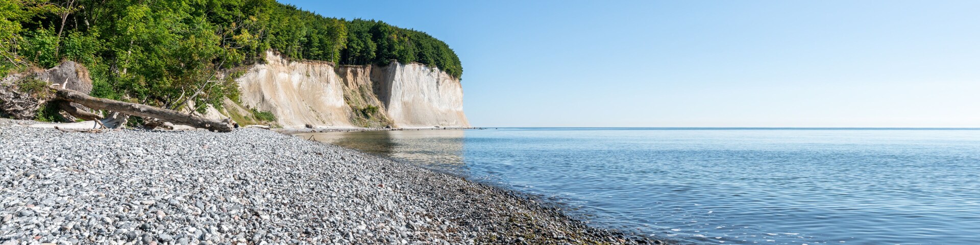 Chalk cliffs panorama along the Baltic sea, Rügen (Ruegen) island, Mecklenburg-Vorpommern, Germany