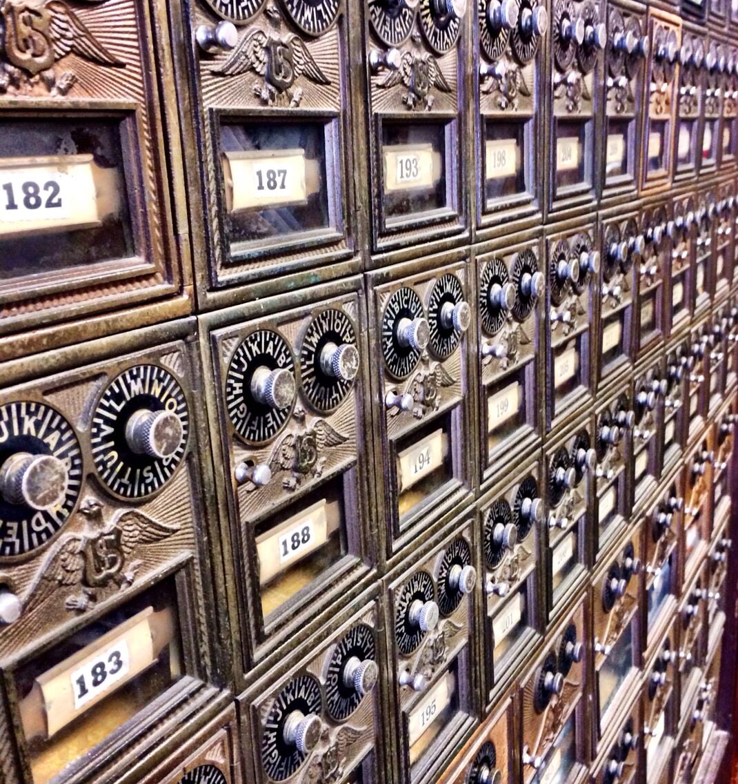 Old school mail call. Mendham NJ. Feb 2014 

#localgem
#lovemytown
#hometown