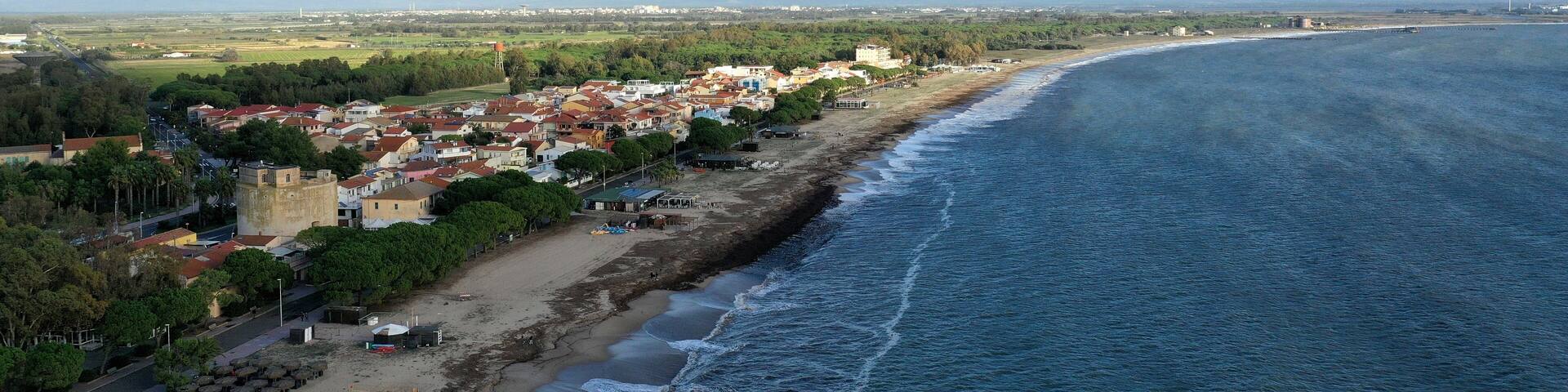 ville d'Oristano en Sardaigne et la Spiaggia di Torre Grande