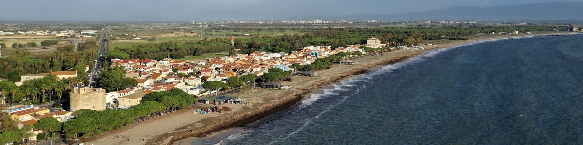 ville d'Oristano en Sardaigne et la Spiaggia di Torre Grande