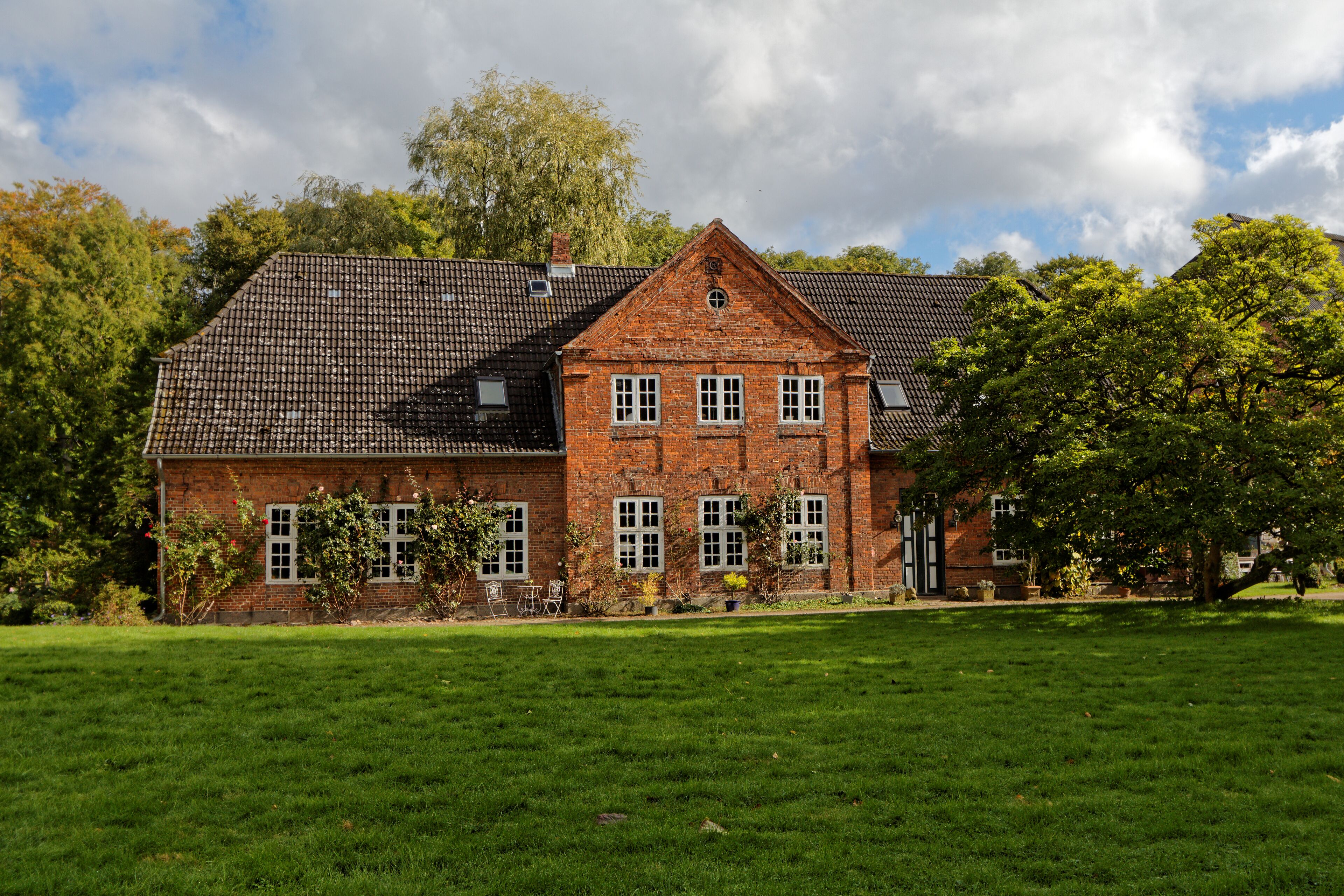 Westensee; Gut Bossee: östl. Kavalierhaus