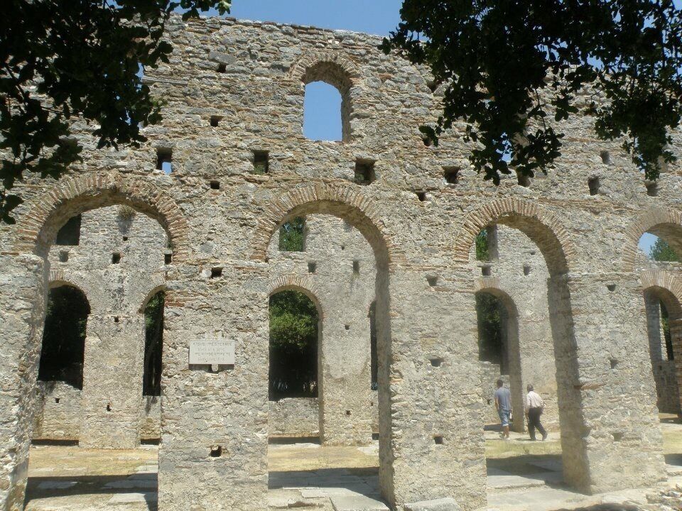 The arches of Butrint #Details