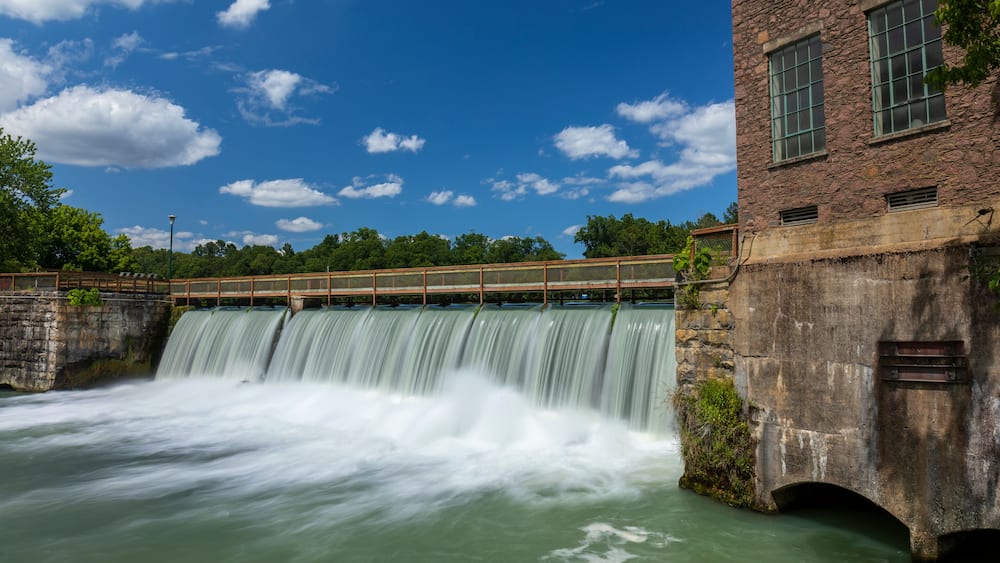 Mammoth Spring Dam