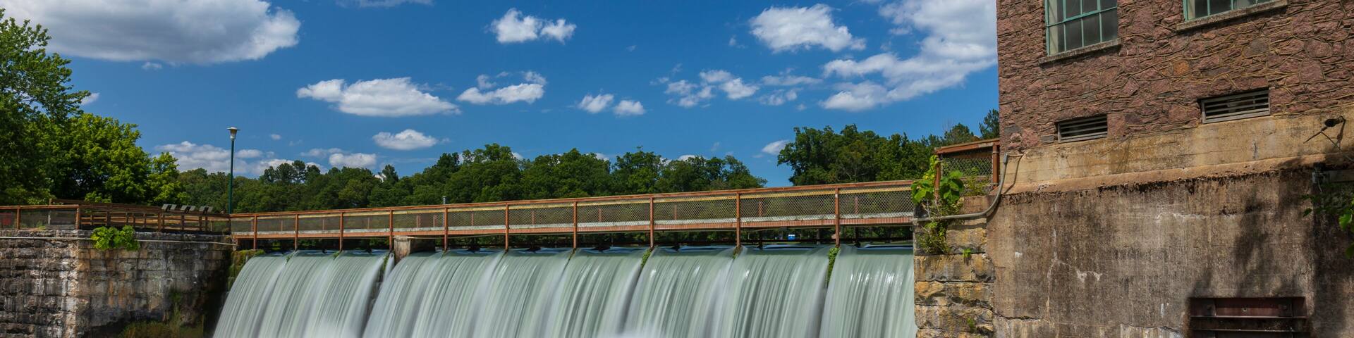 Mammoth Spring Dam