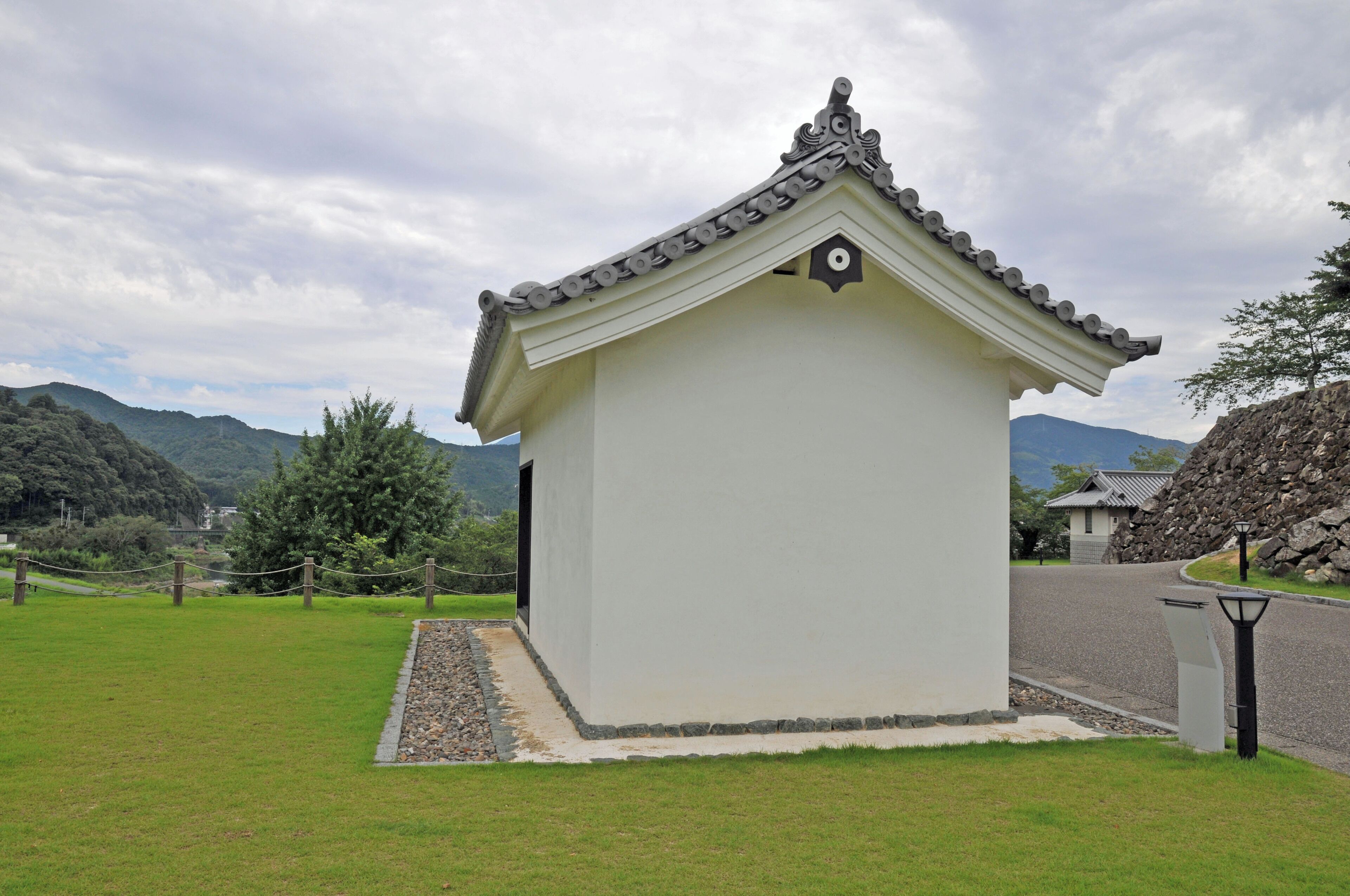 Gomonban-nagaya(rebuilt), Ōzu castle