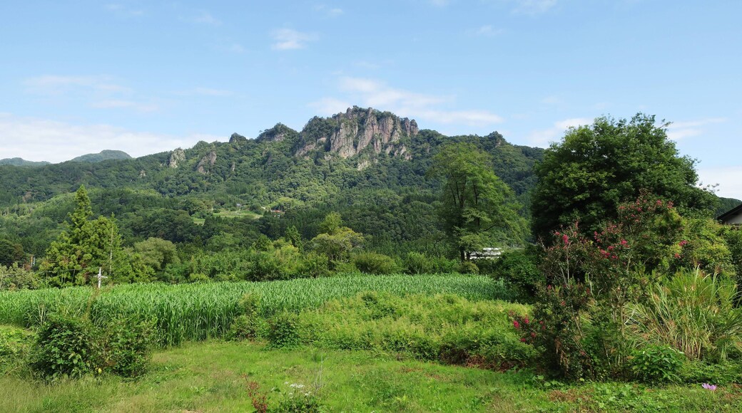 Mount Iwabitsu.