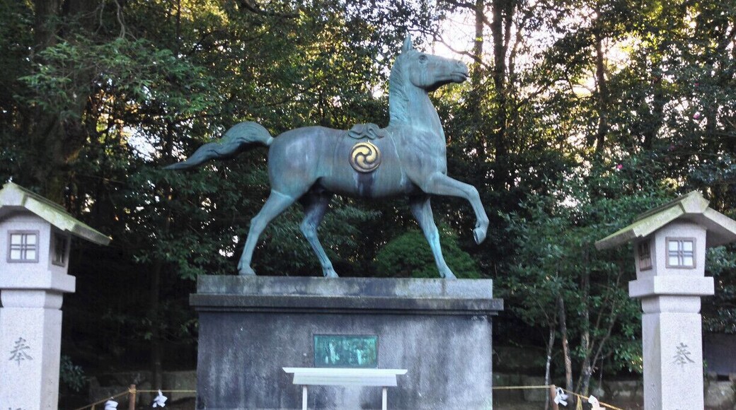 Zodiac this year is "horse".
This photo is a bronze statue of a horse.
There is a horse like this in the shrine most.
People of the old days, I was your wish to pay to the shrine an important horse of their own.
Now, it rather than pay the horses live. This dedication to write your wish Emma.