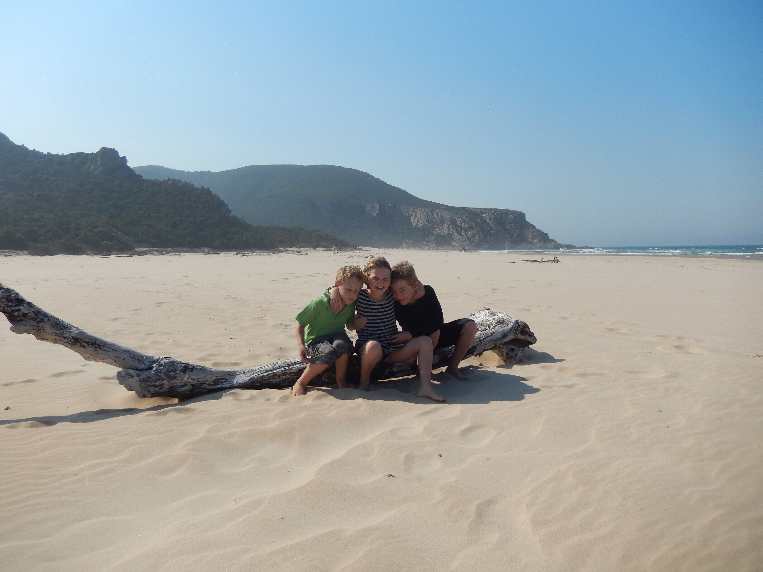 A steep Detour of the main garden route .Worth it to find a beautiful ,wild beach.But you can get out of the wind and have a swim in the inlet here.My kids loved this place.