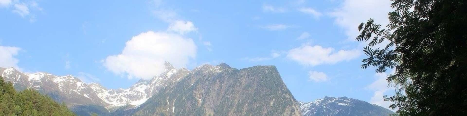 Warmest swimming lake in the Tyrol (apparently) Piburgersee has pontoons and rope swings to dive off of and also boat to hire. Lovely walk around the lake too will take about an hour