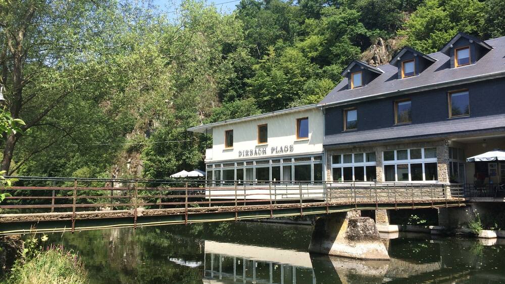 Eng kléng Platz Rouh