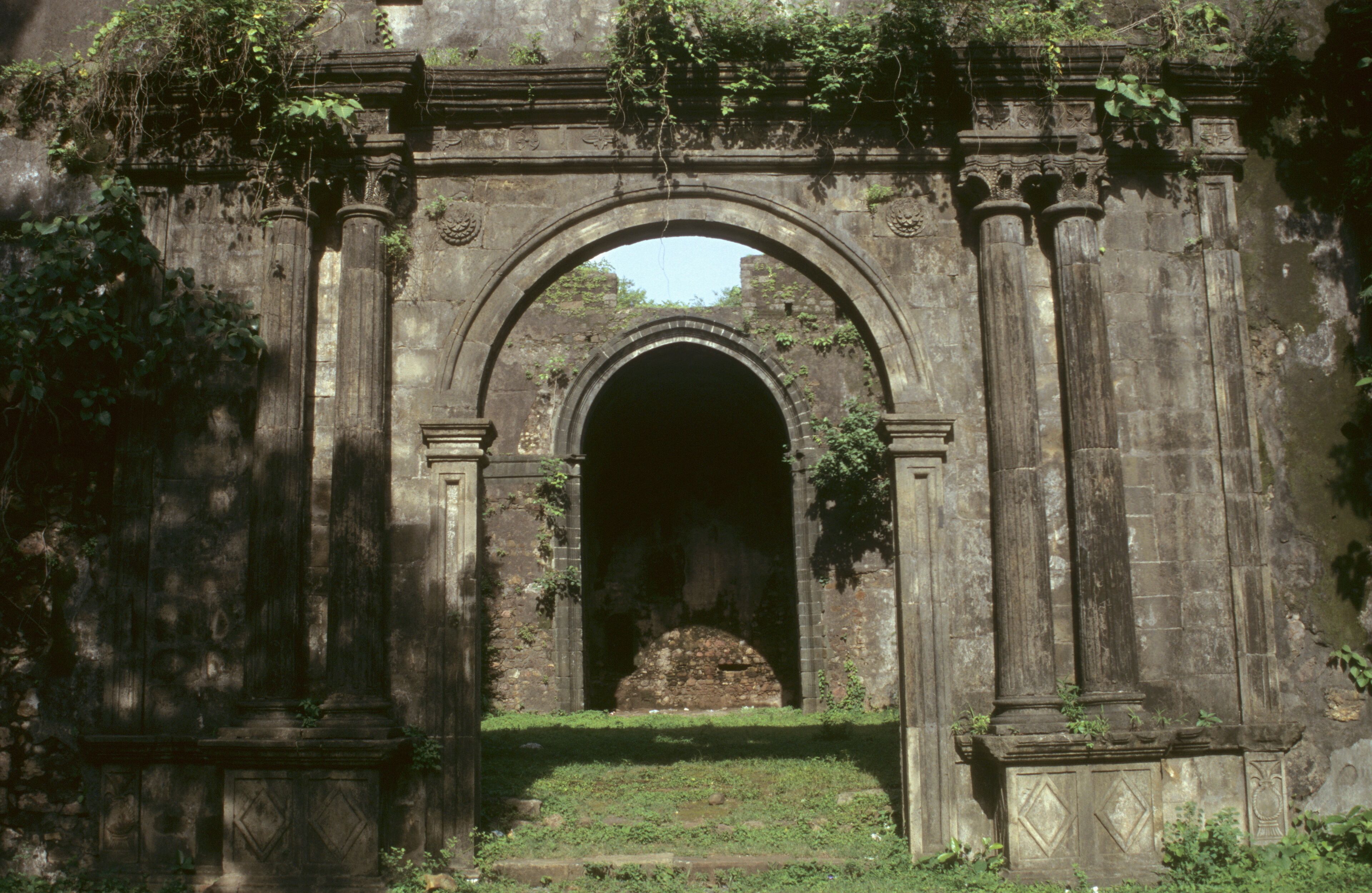 Arches with Portuguese architecture in the Vasai fort, near Mumbai, India