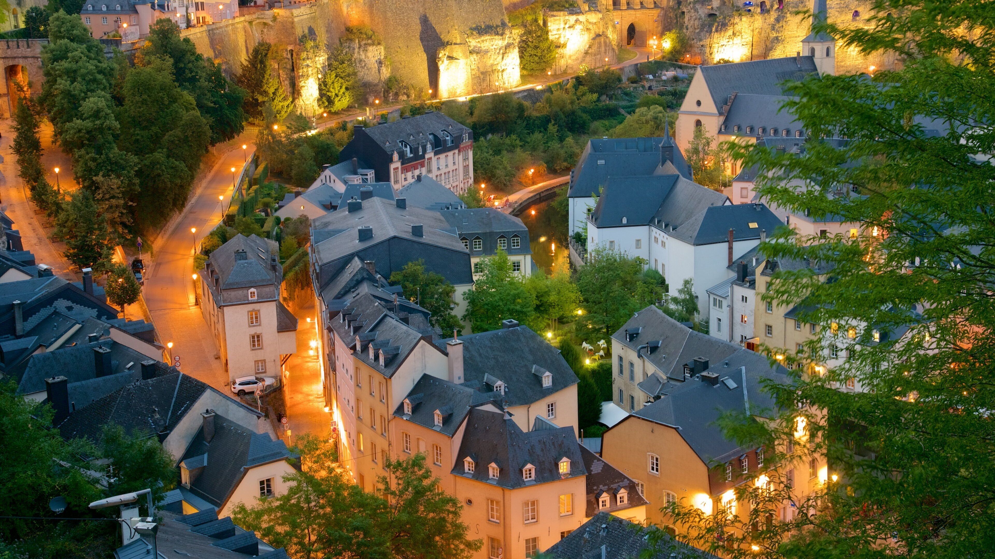 Luxembourg which includes heritage architecture, a city and night scenes