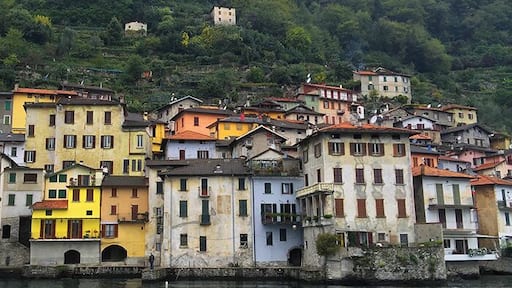 Great views from the slow boat on lake Como, Italy.
Read more on: http://www.travelwithallsenses.com