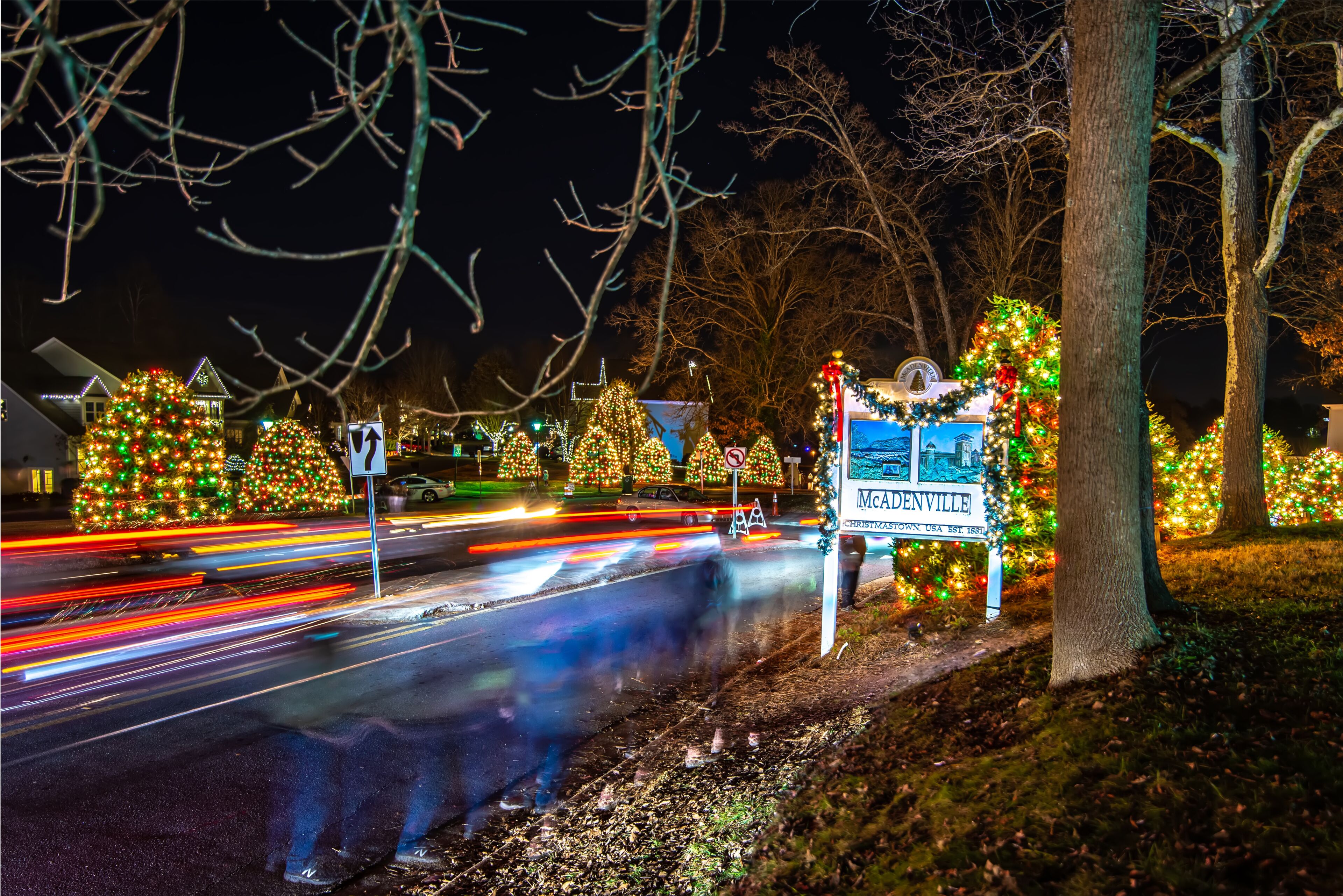 Outdoor christmas decorations at christmas town usa