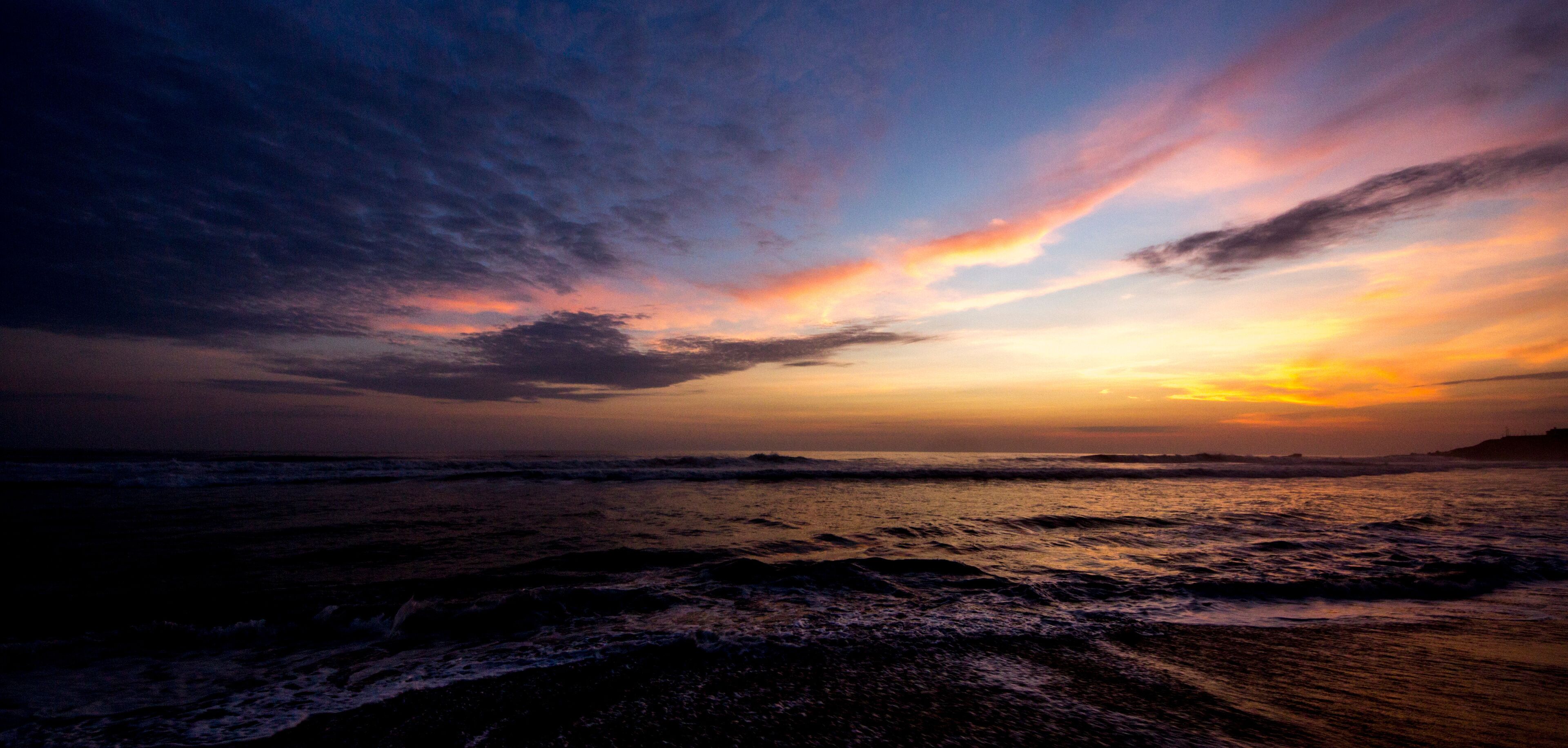 Playa de Mollendo al Atardecer