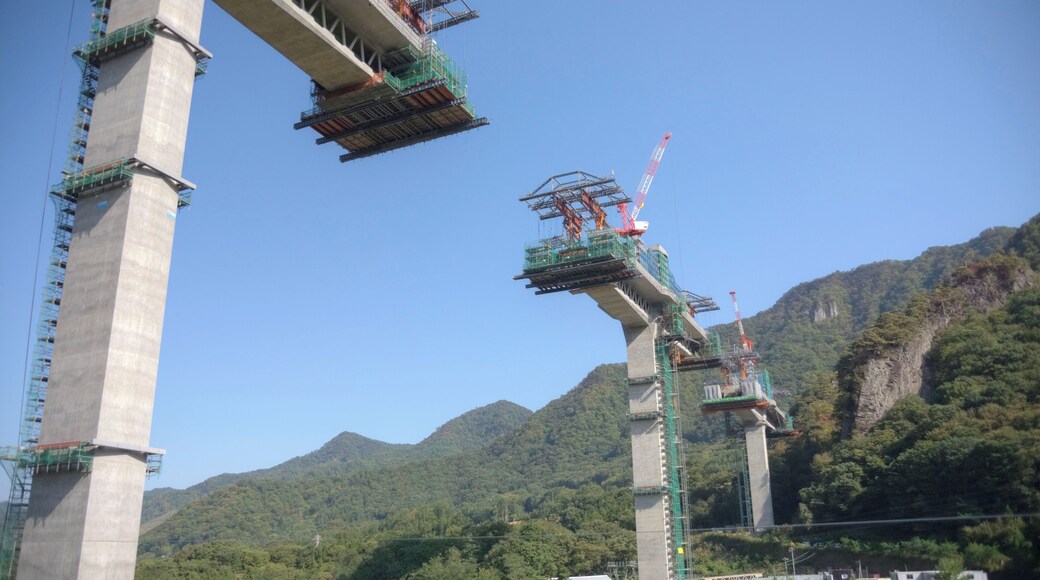 長野原草津口駅から川原湯温泉駅間の風景