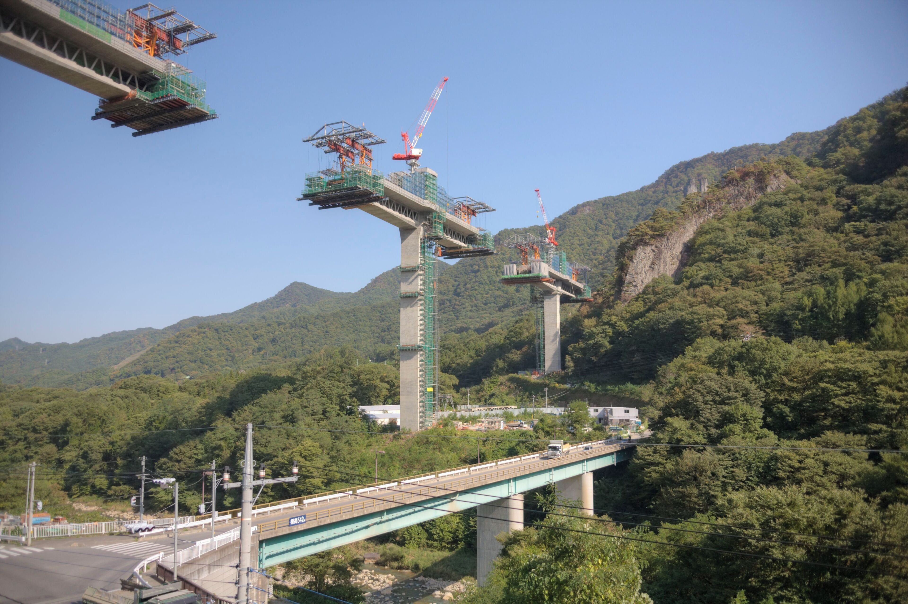 長野原草津口駅から川原湯温泉駅間の風景